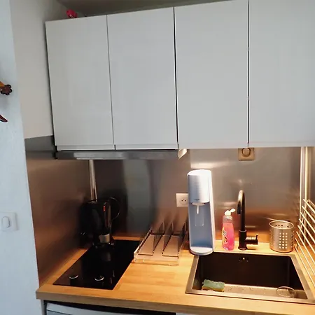 Apartment 1 Chambre, 1 Sejour, Climatise, Piscines, 400m De La La Londe-les-Maures