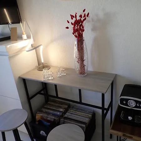 1 Chambre, 1 Sejour, Climatise, Piscines, 400m De La La Londe-les-Maures